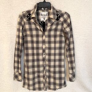 EUC Roar button up shirt size x-small